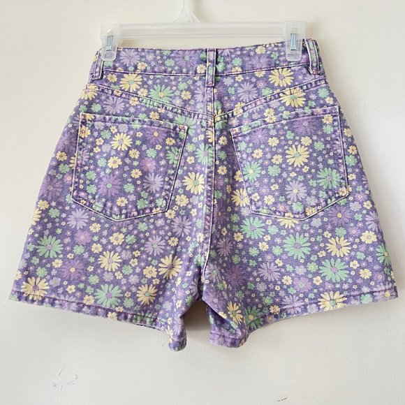 NEW! ZARA Floral High Waisted Denim 70s Shorts Lilac, Size US 04 (EU 36) - Picture 7 of 16